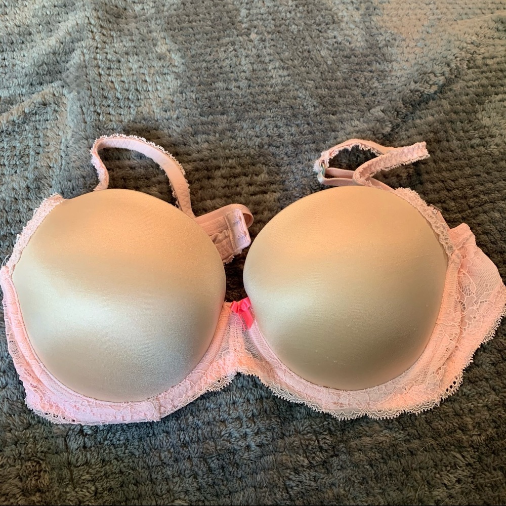 Nude & Pink VS Bra